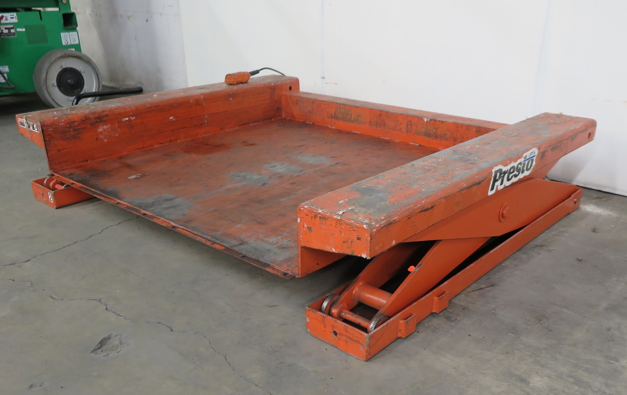 LIFT TABLE 50 X 48 4,000 LBS CAPACITY USED [LT5048U] 2,200.00 Warehouse Rack Company, Inc.